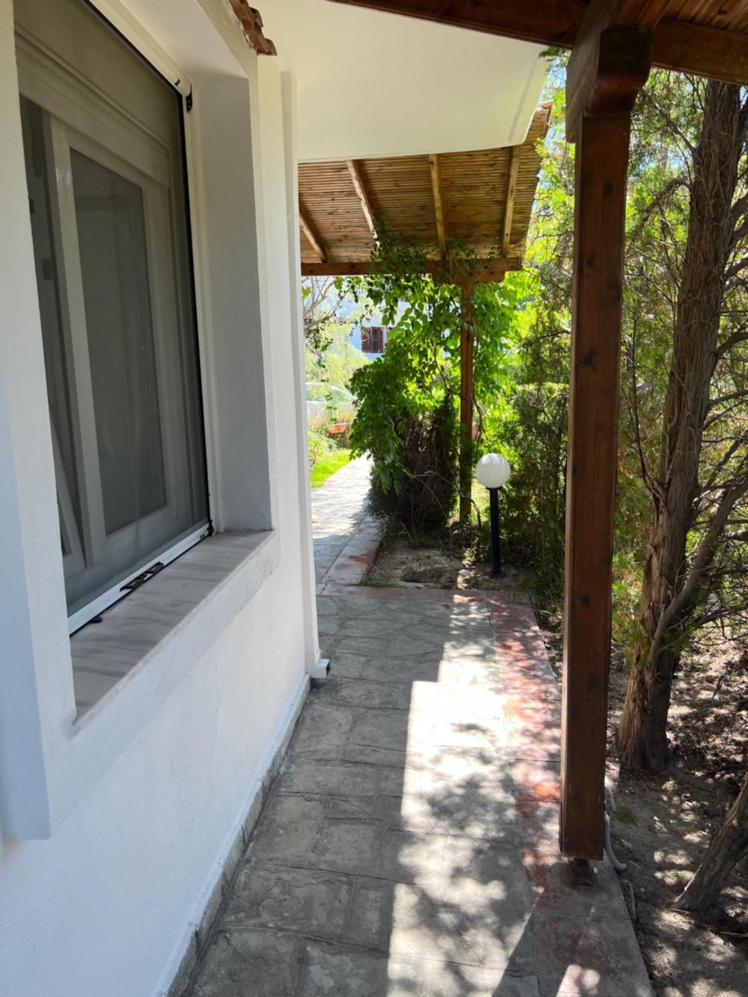 Beach House Seafront Villa Latoura Ормос Пангиас Екстериор снимка